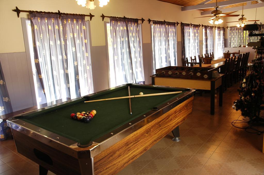 Estancia Loma Pampa Hotel Азул Екстериор снимка